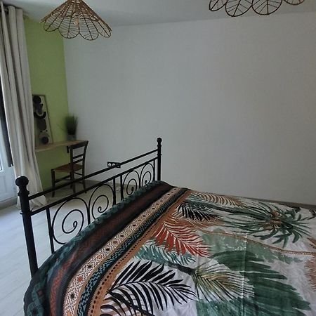 Le Truc En Plus, Accessibles Pmr, Appartement 45 M2 Mitoyen Dans Une Maison Avec Un Autre Appartement Guérard Exterior foto