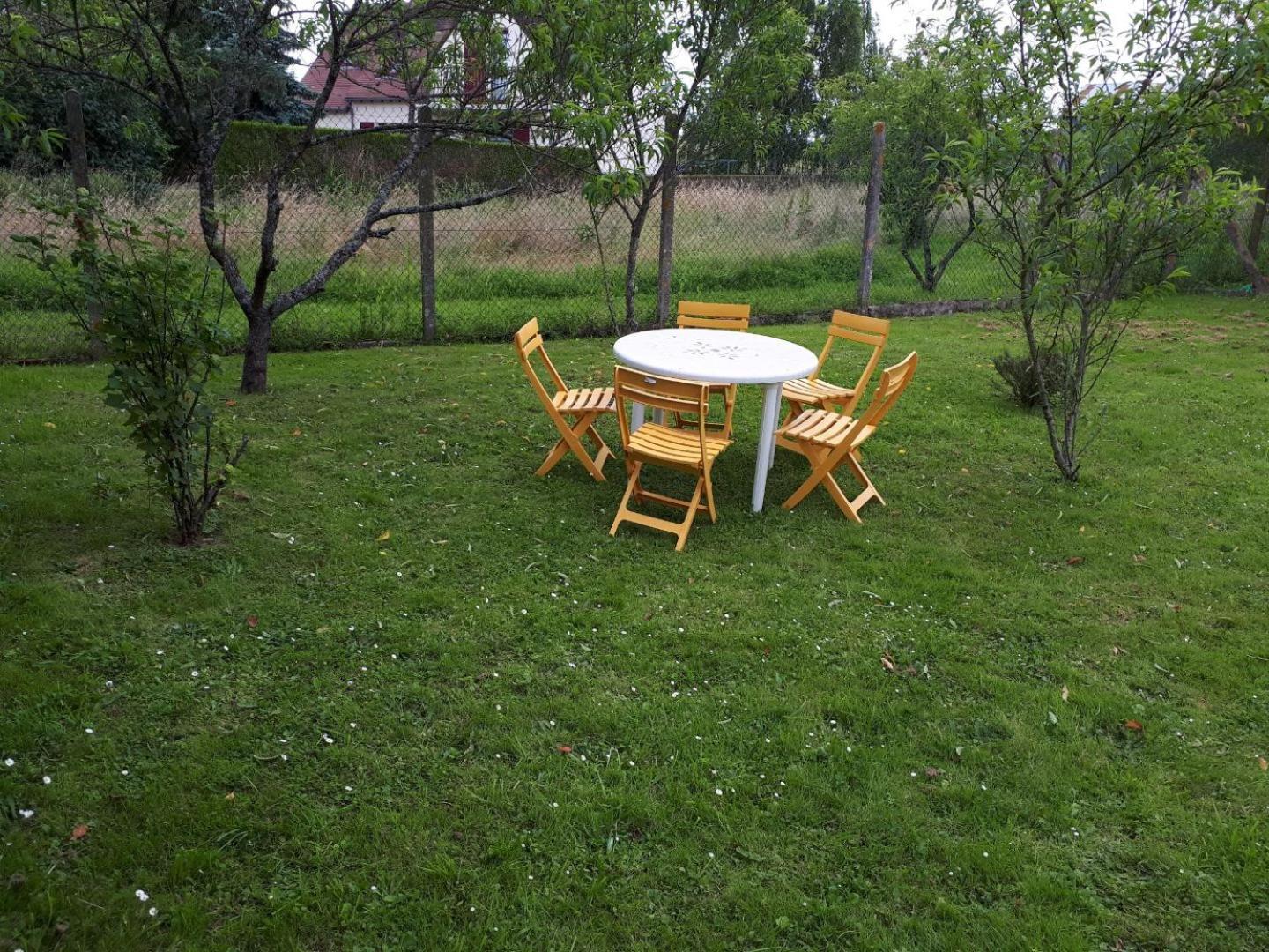 Le Truc En Plus, Accessibles Pmr, Appartement 45 M2 Mitoyen Dans Une Maison Avec Un Autre Appartement Guérard Exterior foto